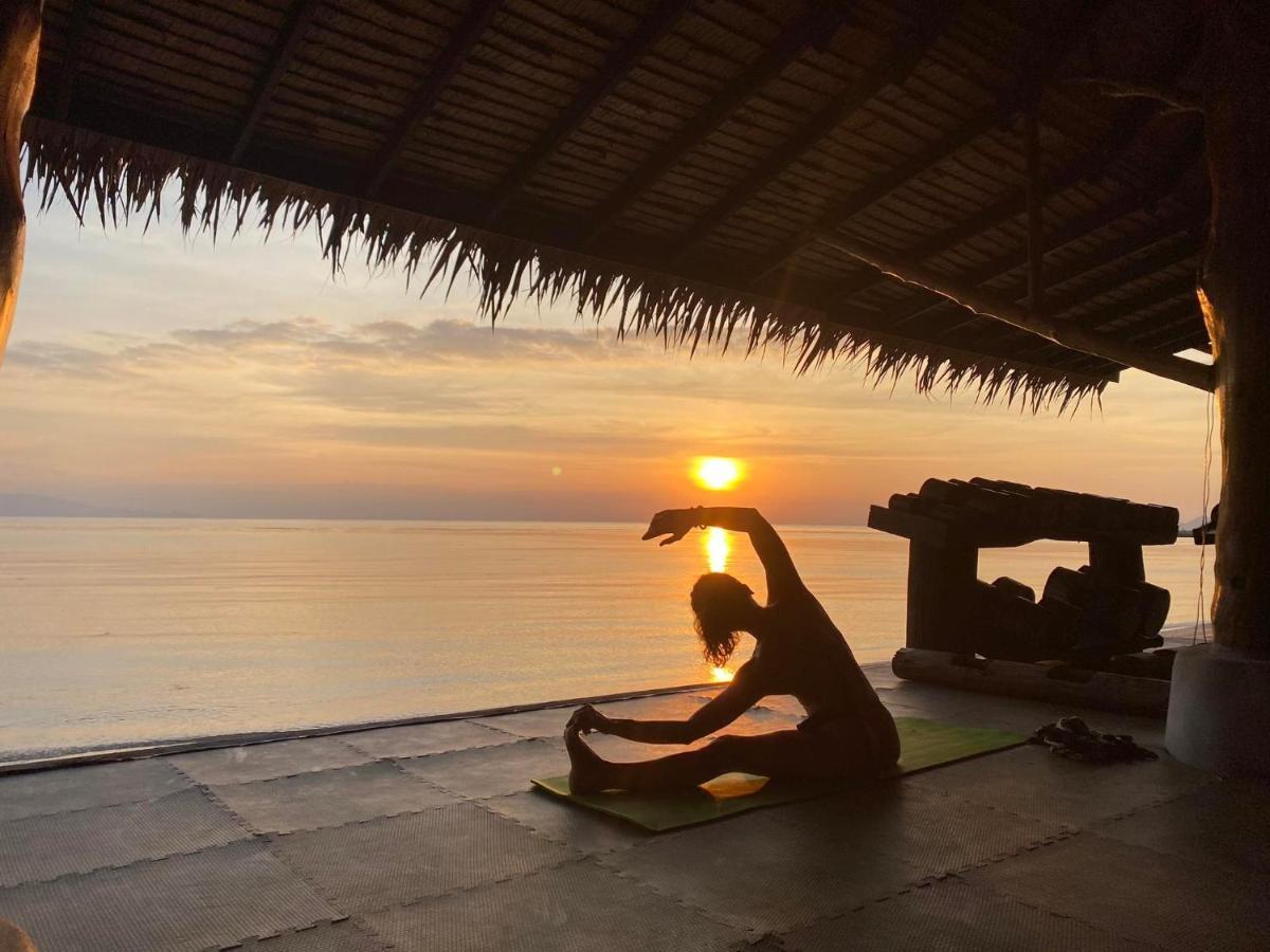 Wild Wood X Hansa Beach Fitness Resort Thongsala Exterior foto