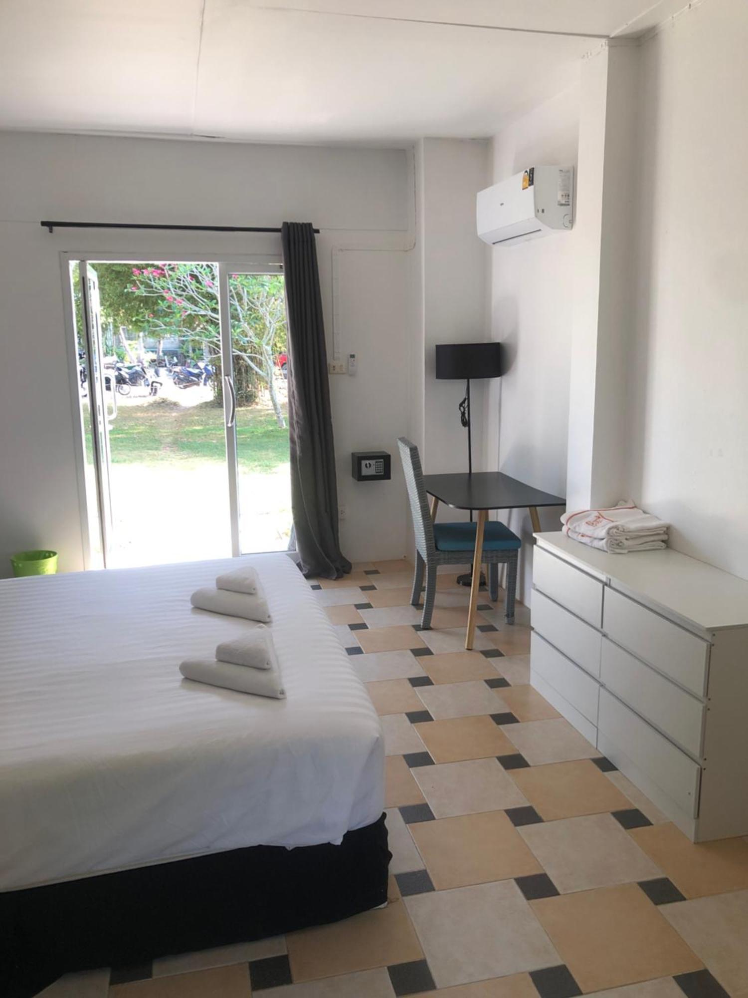 Wild Wood X Hansa Beach Fitness Resort Thongsala Exterior foto